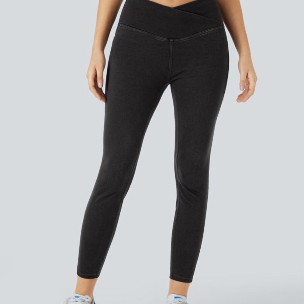 Halara Flex Women's Black Leggings - NWOT